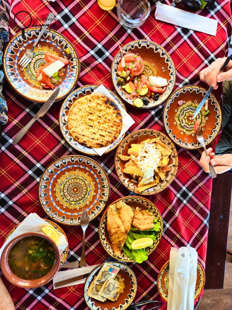 cichy-kat-pawel-banja-restauracja